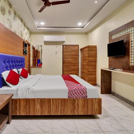 Hotel O Aditya Grand Inn Guntur Exterior photo