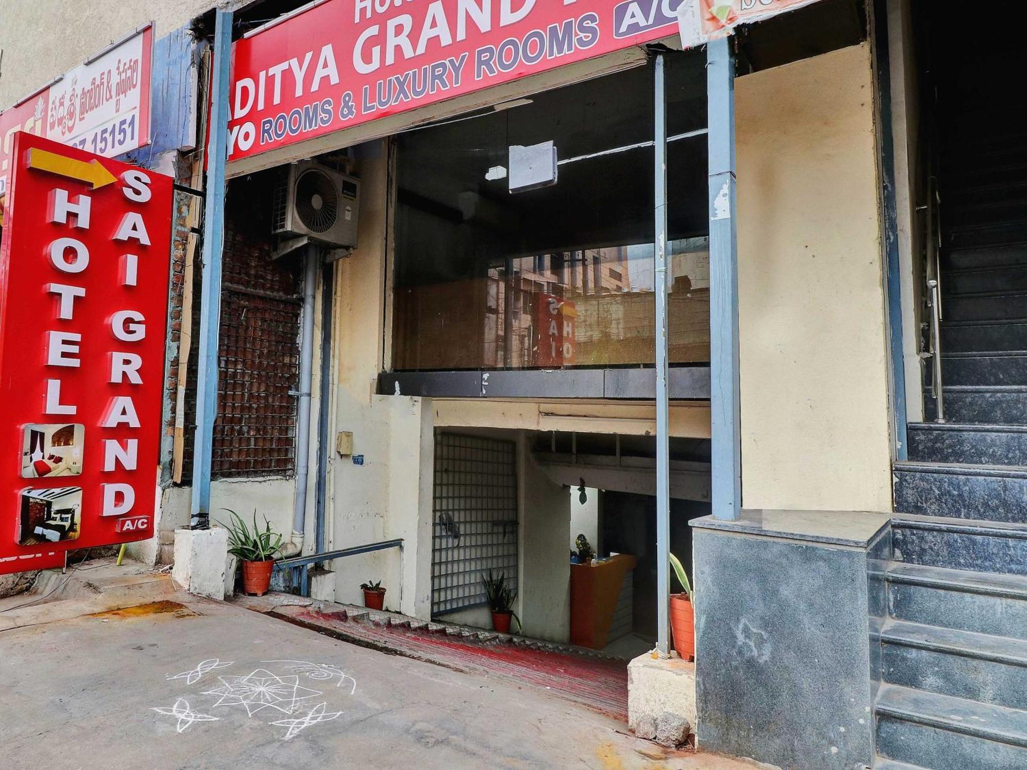 Hotel O Aditya Grand Inn Guntur Exterior photo